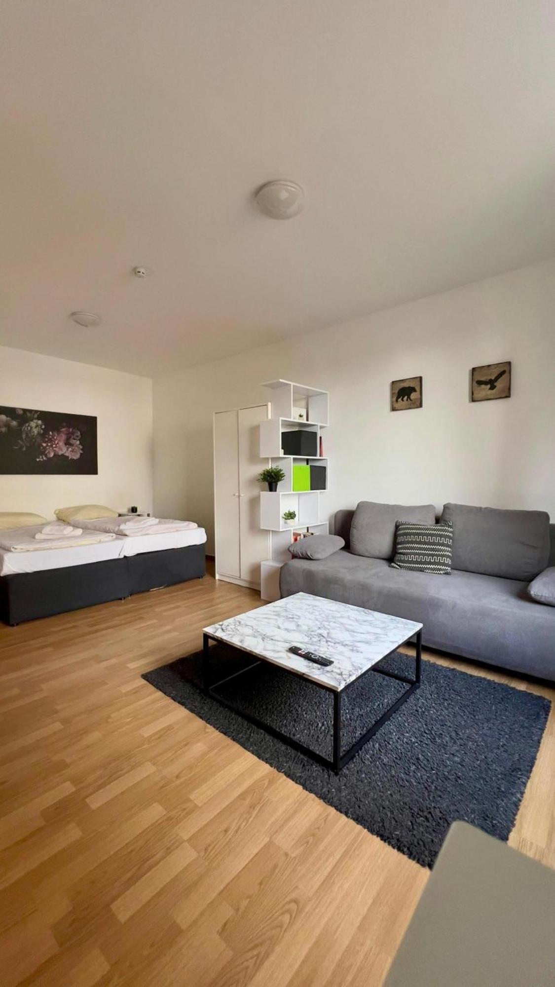 Praktische City Apartments Direkt Am Hauptbahnhof Neumünster Exterior foto